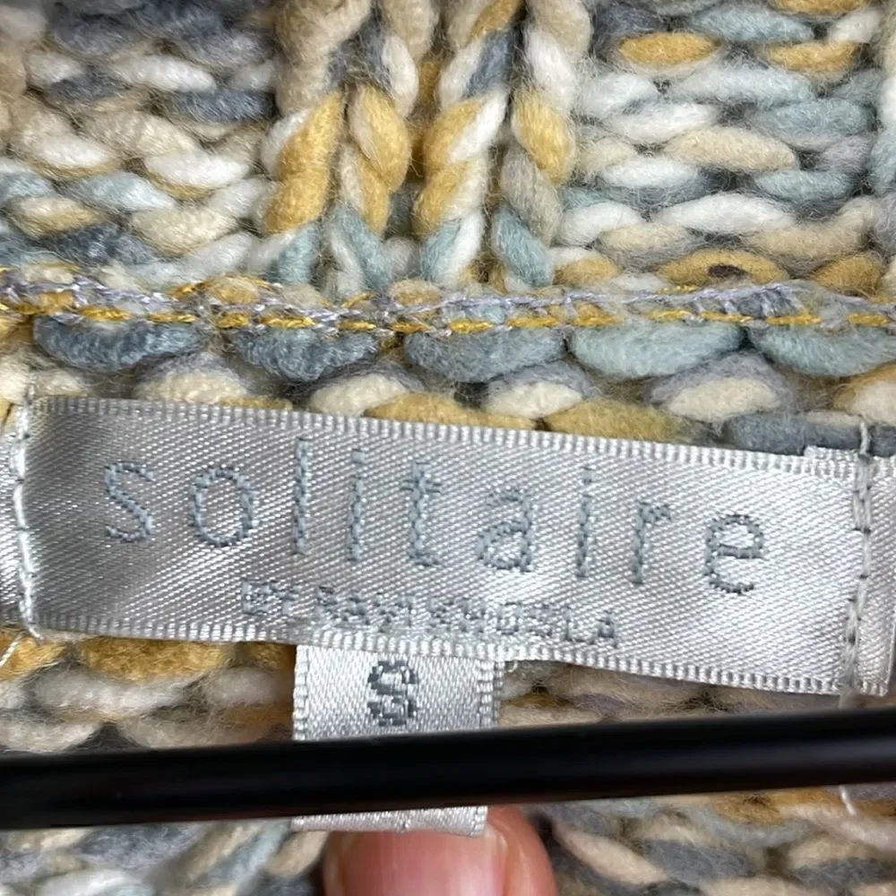 Solitaire Chunky Boho Pull Over Turtleneck Sweater size Small